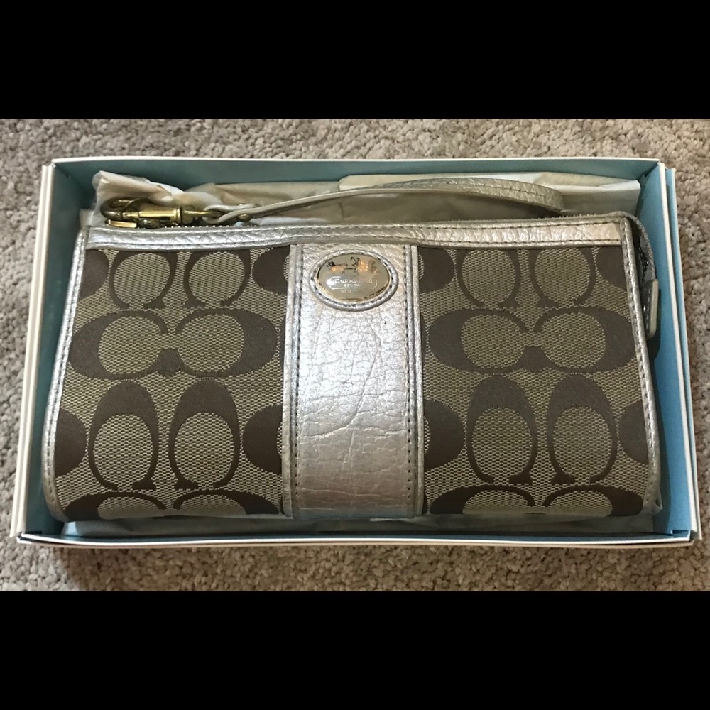 Coach wristlet
